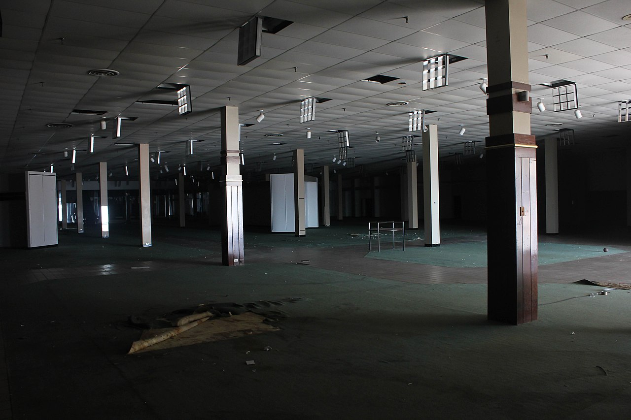 Photographed is the abandoned JCPenney in what used to be Cloverleaf Mall in Chesterfield, VA. With its grand opening in 1972, Cloverleaf Mall was once a popular shopping destination with 750,000 square feet and was home to Thalhimers (lat…