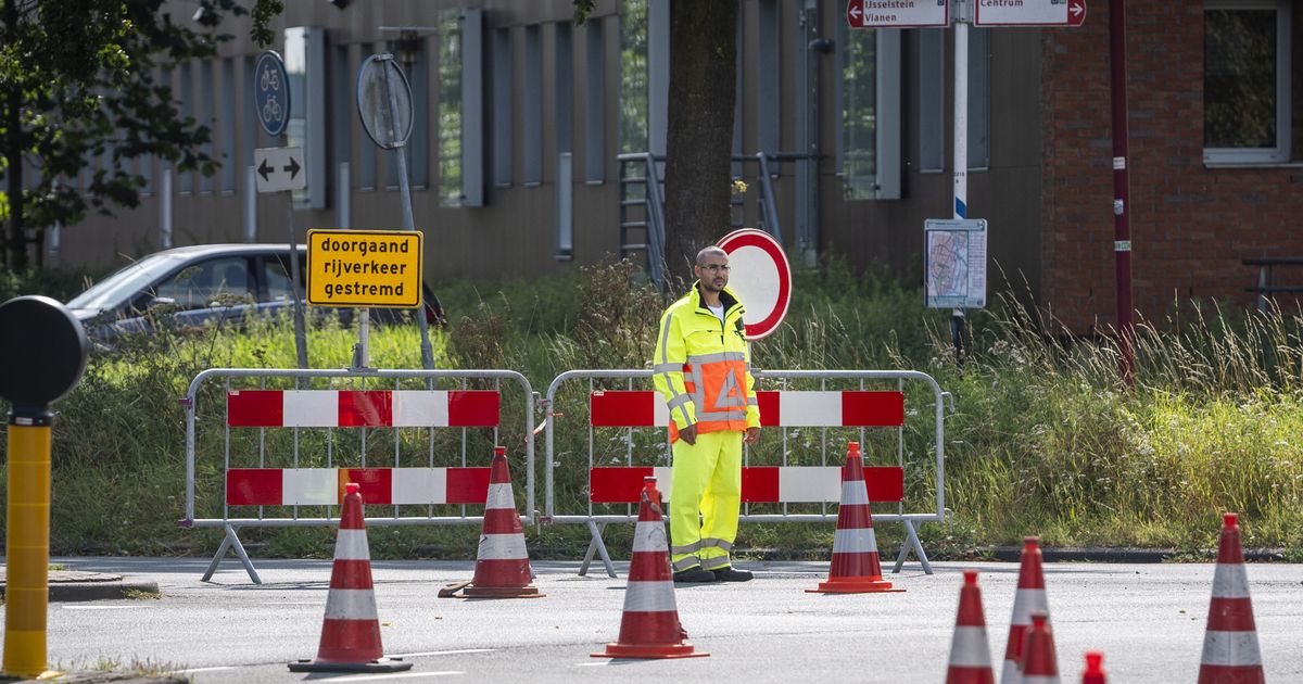 Verkeersregelaar aangereden na discussie over eenrichtingsweg